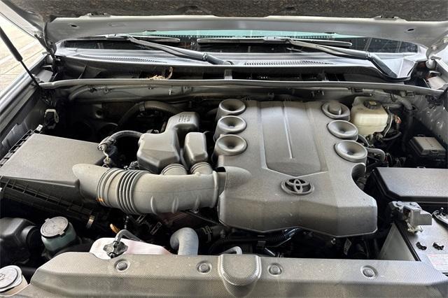 Photo of 2024 Classic Silver Metallic Toyota 4Runner