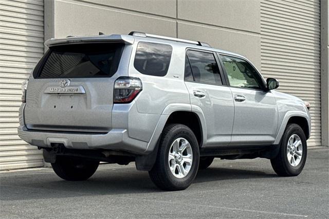 Photo of 2024 Classic Silver Metallic Toyota 4Runner
