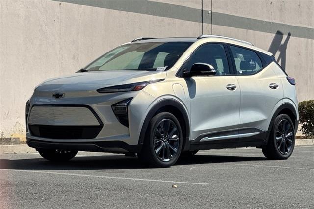Photo of 2022 Silver Flare Metallic Chevrolet Bolt EUV