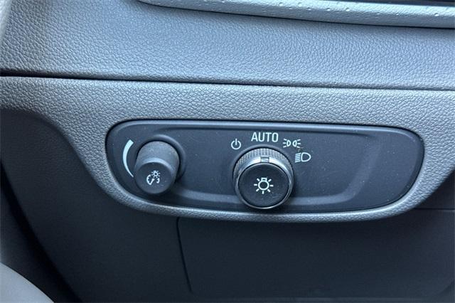 Photo of 2022 Silver Flare Metallic Chevrolet Bolt EUV