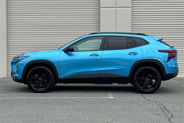 Photo of 2025 Marina Blue Metallic Chevrolet Trax