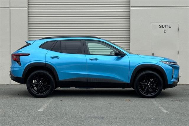 Photo of 2025 Marina Blue Metallic Chevrolet Trax