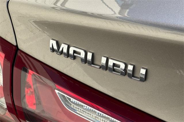 Photo of 2022 Mineral Gray Metallic Chevrolet Malibu