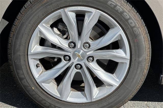 Photo of 2022 Mineral Gray Metallic Chevrolet Malibu