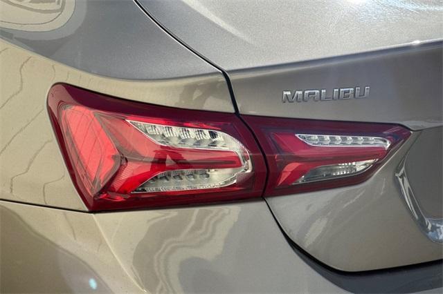 Photo of 2022 Mineral Gray Metallic Chevrolet Malibu