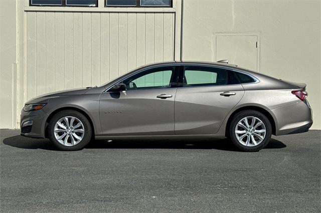Photo of 2022 Mineral Gray Metallic Chevrolet Malibu