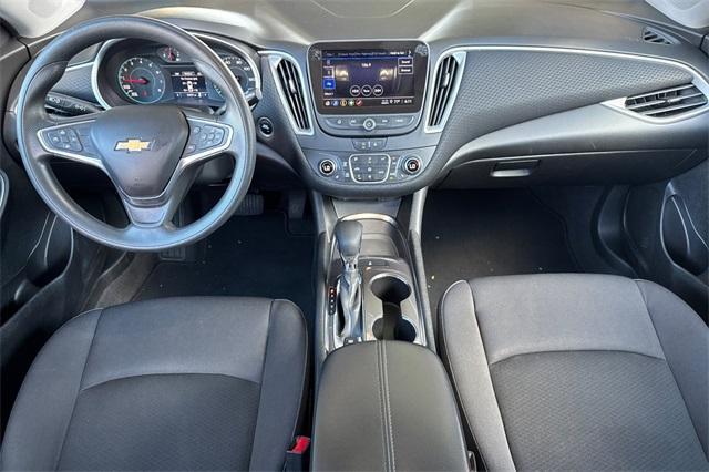 Photo of 2022 Mineral Gray Metallic Chevrolet Malibu