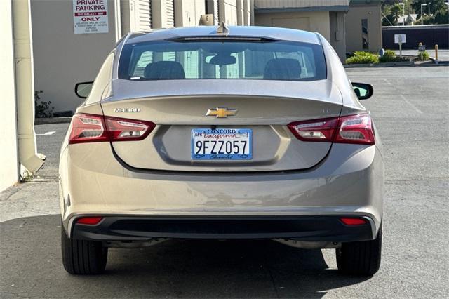 Photo of 2022 Mineral Gray Metallic Chevrolet Malibu