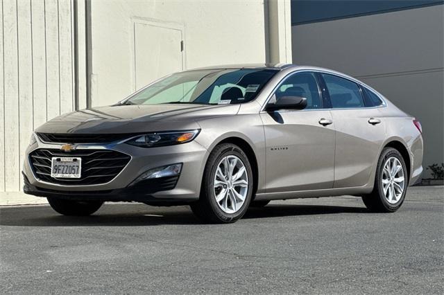 Photo of 2022 Mineral Gray Metallic Chevrolet Malibu