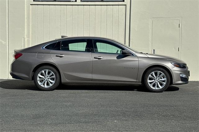 Photo of 2022 Mineral Gray Metallic Chevrolet Malibu