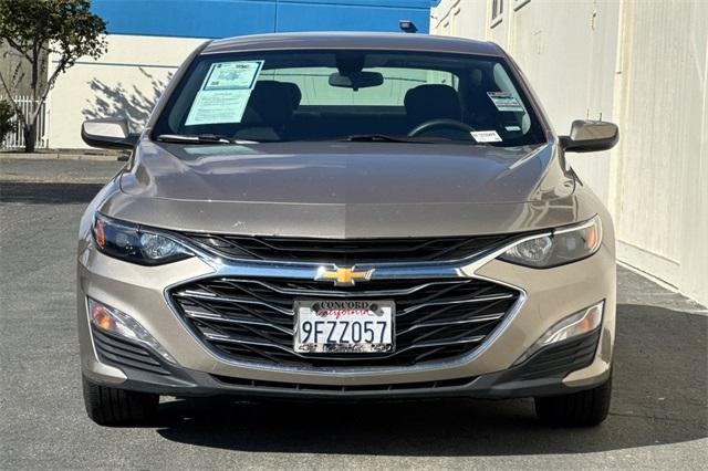 Photo of 2022 Mineral Gray Metallic Chevrolet Malibu