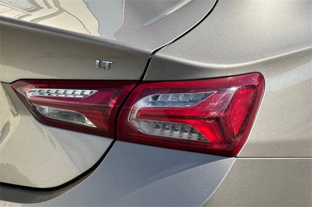 Photo of 2022 Mineral Gray Metallic Chevrolet Malibu