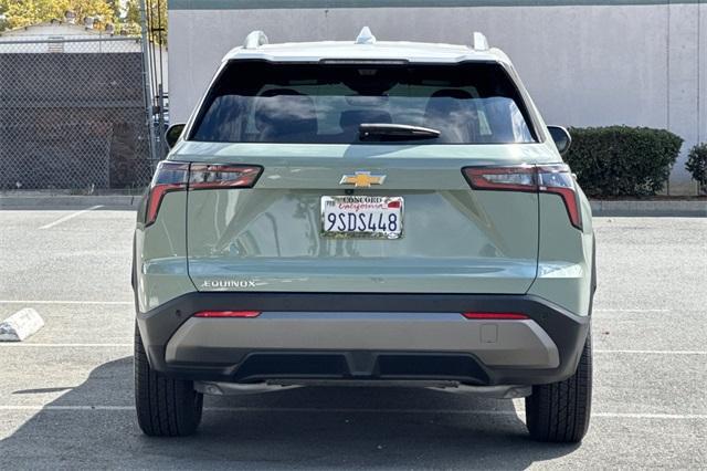 Photo of 2025 Cacti Green Chevrolet Equinox