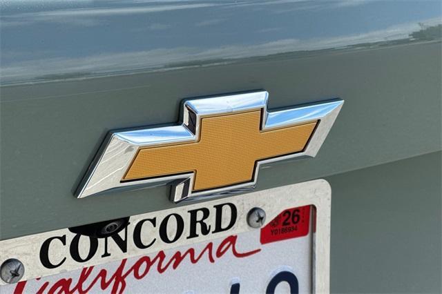 Photo of 2025 Cacti Green Chevrolet Equinox