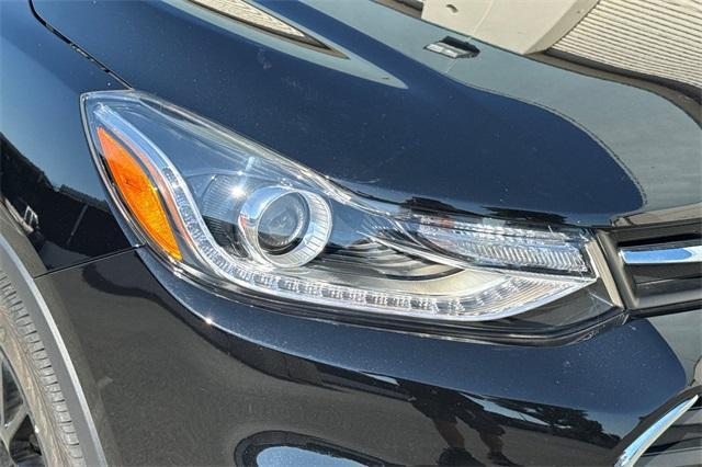 Photo of 2022 Mosaic Black Metallic Chevrolet Trax