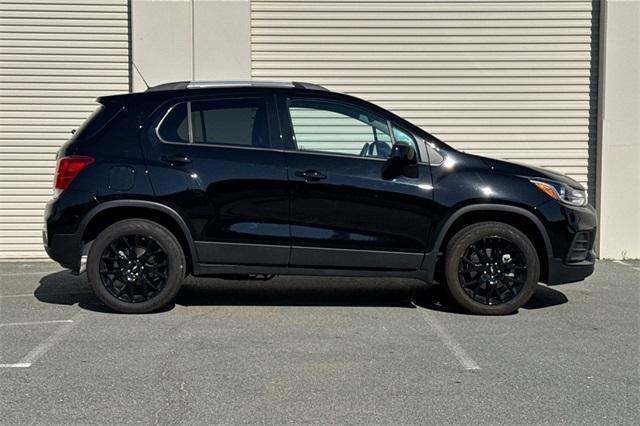 Photo of 2022 Mosaic Black Metallic Chevrolet Trax