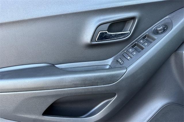 Photo of 2022 Mosaic Black Metallic Chevrolet Trax