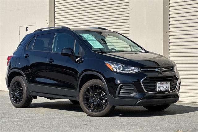 Photo of 2022 Mosaic Black Metallic Chevrolet Trax