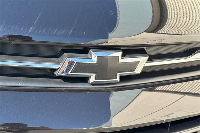 Photo of 2022 Mosaic Black Metallic Chevrolet Trax