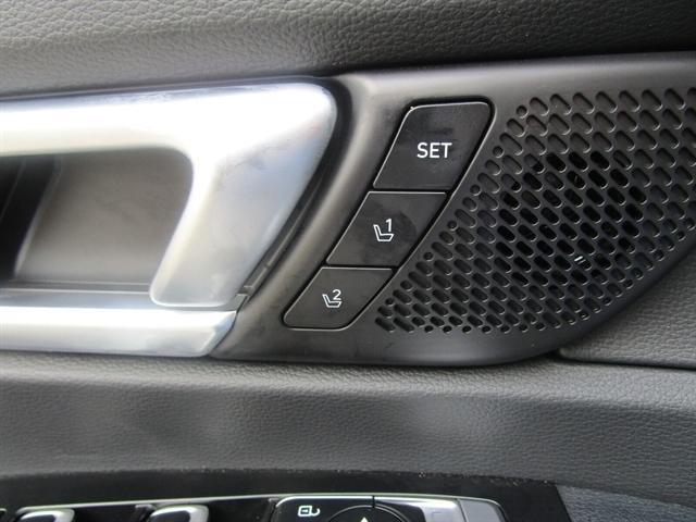 Photo of 2024 Green Kia Telluride