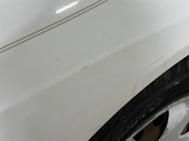 Photo of 2006 Nordic White Hyundai ELANTRA