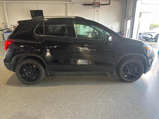 Photo of 2022 Mosaic Black Metallic Chevrolet Trax