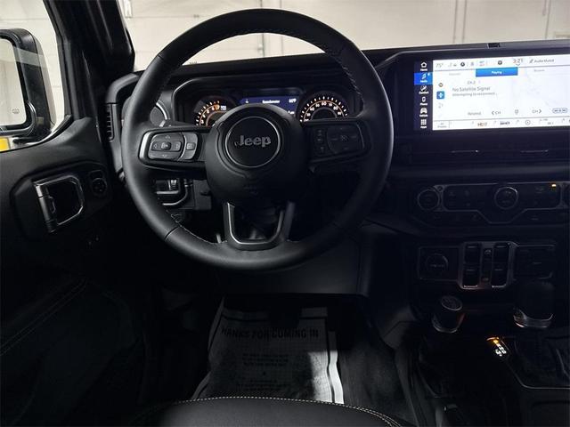 Photo of 2025 Granite Crystal Clearcoat Metallic Jeep Gladiator