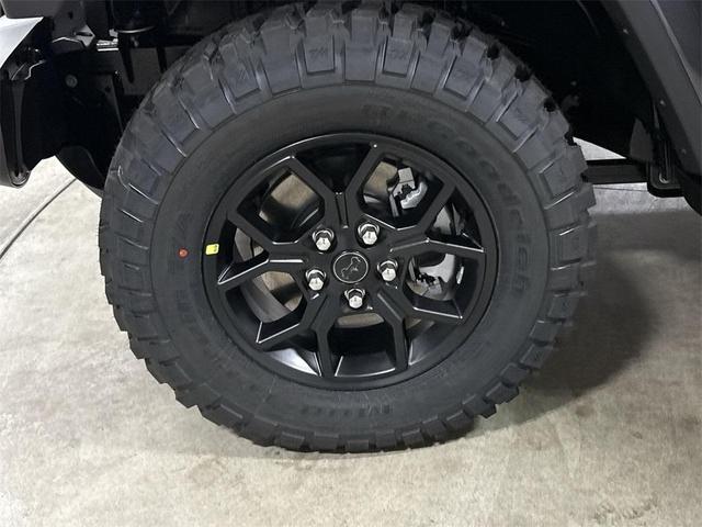 Photo of 2025 Granite Crystal Clearcoat Metallic Jeep Gladiator