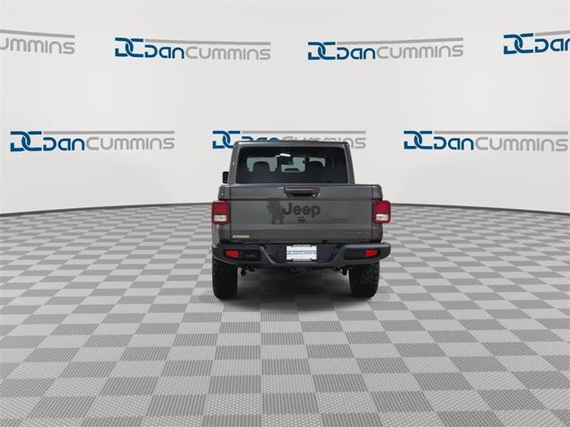 Photo of 2025 Granite Crystal Clearcoat Metallic Jeep Gladiator