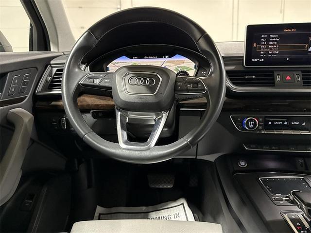 Photo of 2018 Moonlight Blue Metallic Audi Q5