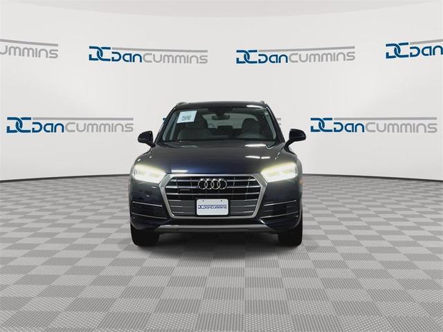 Photo of 2018 Moonlight Blue Metallic Audi Q5