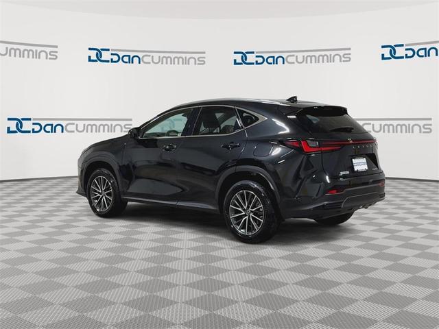 Photo of 2022 Black Lexus NX 250
