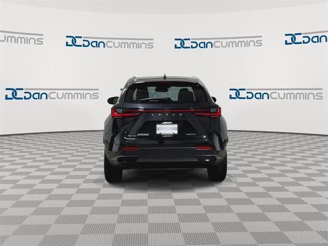 Photo of 2022 Black Lexus NX 250