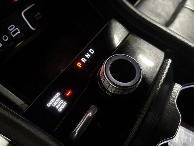 Photo of 2024 Diamond Black Jeep Grand Cherokee L
