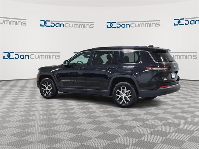Photo of 2024 Diamond Black Jeep Grand Cherokee L