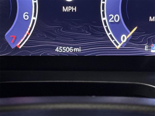 Photo of 2024 Diamond Black Jeep Grand Cherokee L