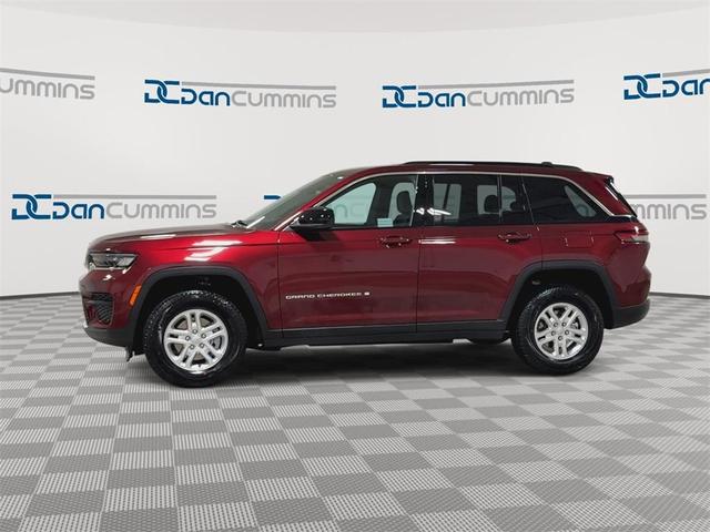 Photo of 2025 Velvet Red Pearlcoat Jeep Grand Cherokee