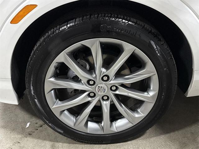 Photo of 2024 White Frost Tri-Coat Buick Encore GX