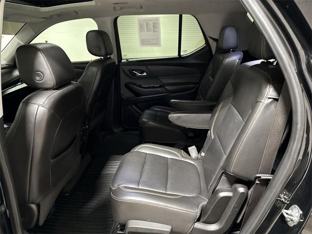 Photo of 2020 Mosaic Black Metallic Chevrolet Traverse
