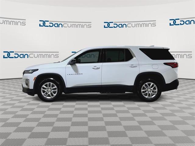 Photo of 2023 Summit White Chevrolet Traverse