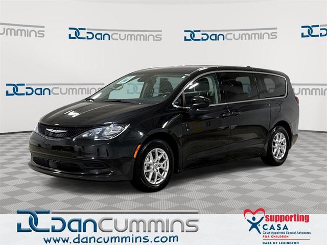 2023 Chrysler Voyager