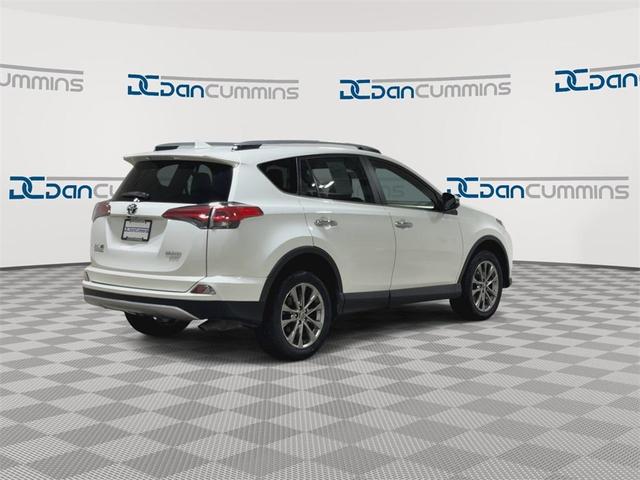 Photo of 2018 Blizzard Pearl Toyota RAV4
