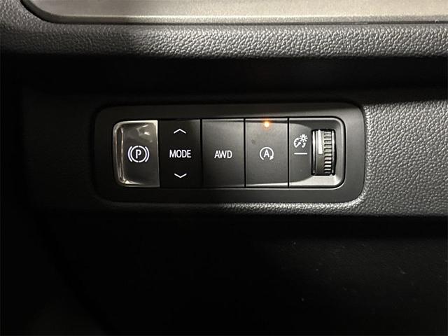 Photo of 2026 Mosaic Black Metallic Chevrolet Traverse