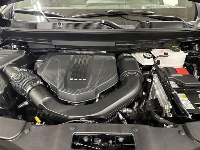 Photo of 2026 Mosaic Black Metallic Chevrolet Traverse