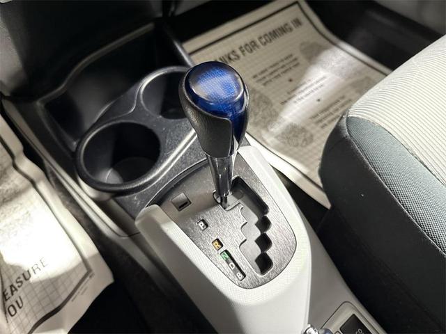 Photo of 2012 Super White Toyota Prius c