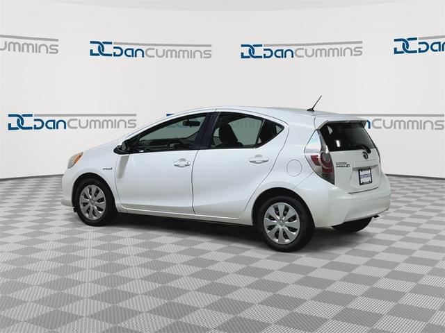 Photo of 2012 Super White Toyota Prius c