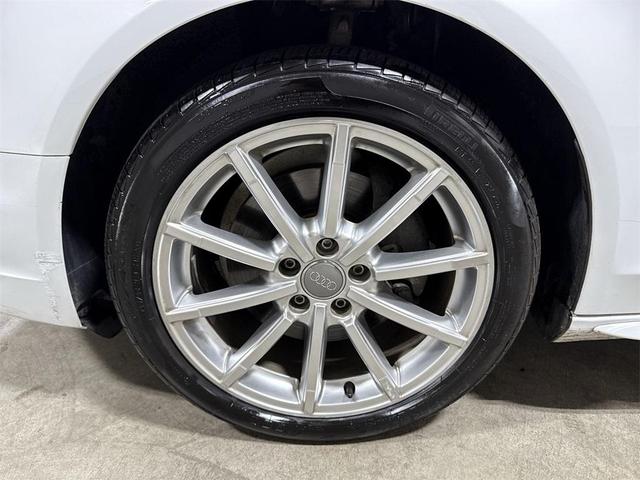 Photo of 2016 Glacier White Audi A4