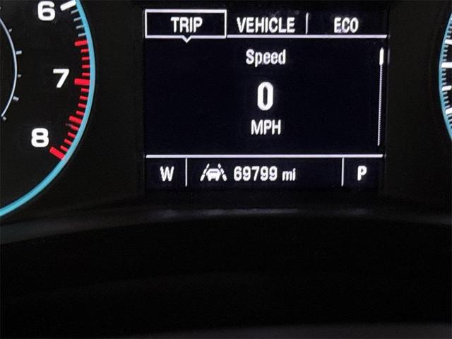 Photo of 2023 Summit White Chevrolet Traverse