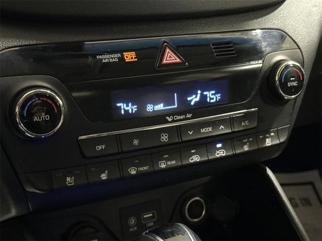 Photo of 2016 Caribbean Blue Hyundai TUCSON