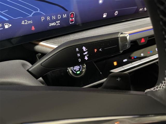 Photo of 2025 Moonstone Gray Metallic Buick Envision